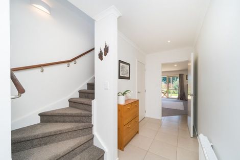 Photo of property in 6 Silkwood Place, Fitzherbert, Palmerston North, 4410