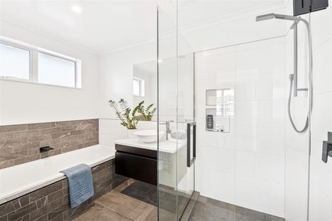 Photo of property in 32 Koropa Road, Flat Bush, Auckland, 2019