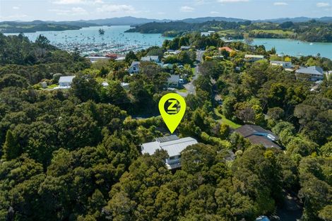 Photo of property in 13 Scoresby Street, Opua, 0200