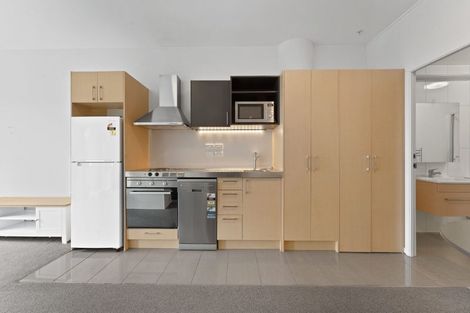 Photo of property in Twin Towers, 604/17 Putney Way, Manukau, Auckland, 2104