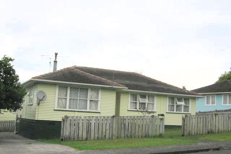 Photo of property in 16 Nandana Drive, Glen Eden, Auckland, 0602