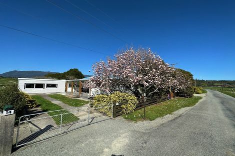 Photo of property in 14 Curries Road, Karamea, 7893
