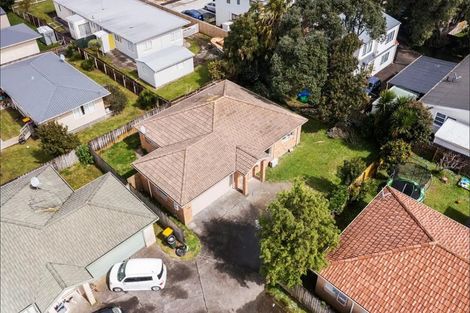 Photo of property in 23 Piriti Place, Weymouth, Auckland, 2103