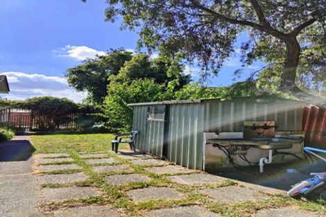 Photo of property in 12 Tyndrum Place, Highland Park, Auckland, 2010