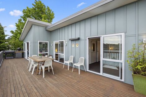 Photo of property in 12 Junction Road, Ravensbourne, Dunedin, 9022