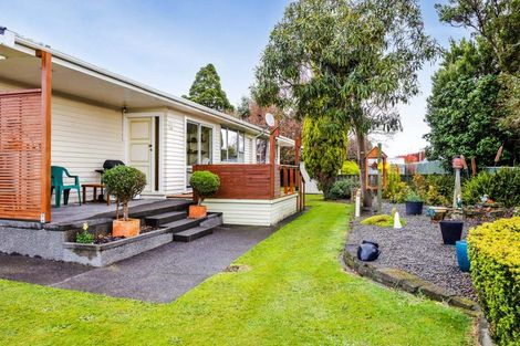 Photo of property in 10 Pitt Street, Normanby, Hawera, 4614