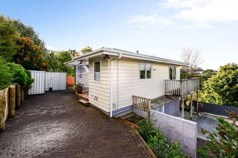 Photo of property in 2 Point Street, Raglan, 3225