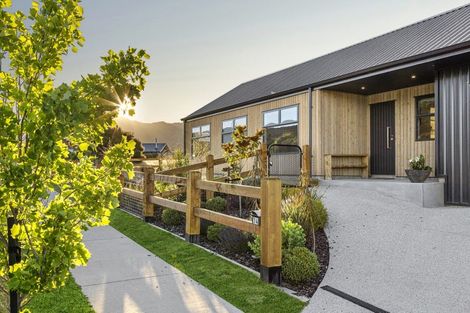 Photo of property in 14 Pounamu Avenue, Albert Town, Wanaka, 9305