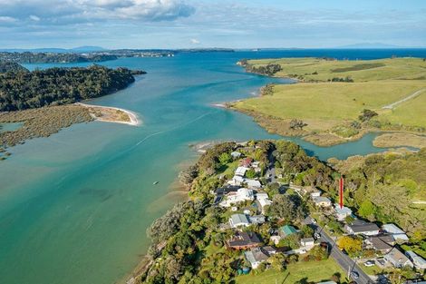 Photo of property in 16 Okura River Road, Okura, Albany, 0792