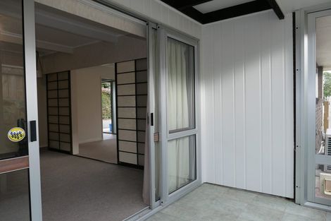 Photo of property in 11 Walton Avenue, Waikanae, 5036