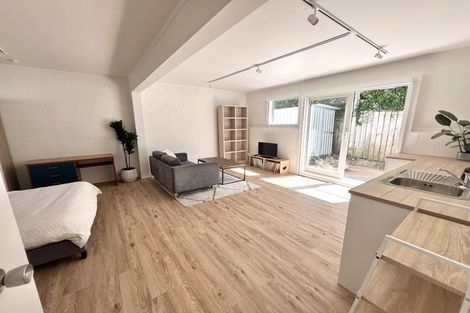 Photo of property in 1/9 Nigel Road, Browns Bay, Auckland, 0630