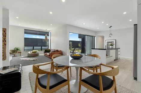 Photo of property in 7 Stackbrae Avenue, Wanaka, 9305