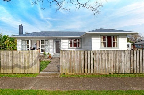 Photo of property in 1 Redmond Street, Elgin, Gisborne, 4010