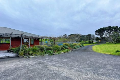 Photo of property in 1435 Old North Road, Helensville, 0875