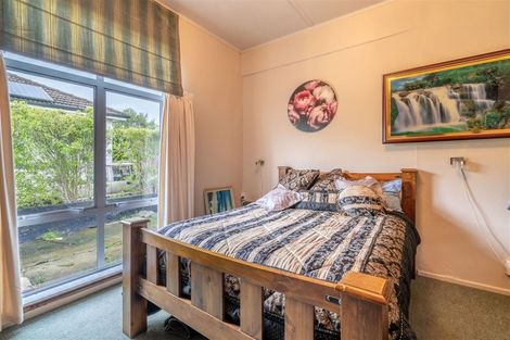 Photo of property in 16 Irving Street, Gore, 9710