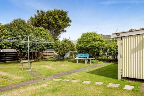 Photo of property in 23 Caledonia Street, Hawera, 4610