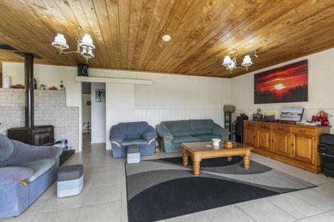 Photo of property in 95 Cherrington Road, Clevedon, Papakura, 2582