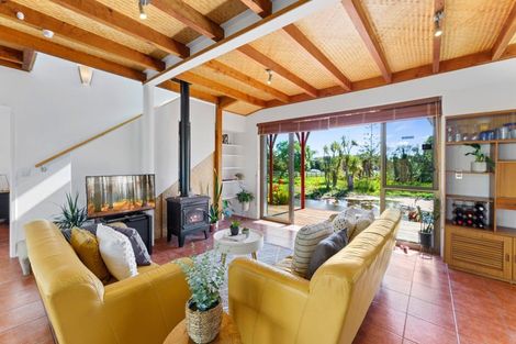 Photo of property in 106 Paetawa Road, Peka Peka, Waikanae, 5391