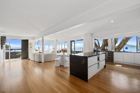 Photo of property in 2/259 Hurstmere Road, Takapuna, Auckland, 0622