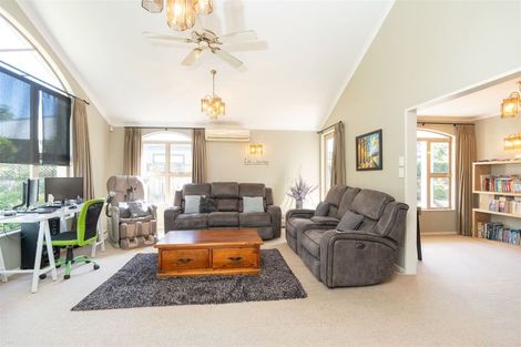 Photo of property in 3 Makepeace Place, Flagstaff, Hamilton, 3210