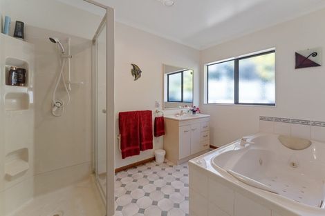 Photo of property in 117 Realm Drive, Paraparaumu, 5032