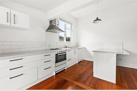 Photo of property in 55 Nelson Crescent, Napier South, Napier, 4110