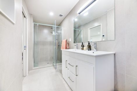 Photo of property in 30c Coniston Avenue, Te Atatu South, Auckland, 0610