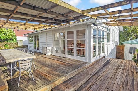 Photo of property in 21 Brentwood Avenue, Mount Eden, Auckland, 1024