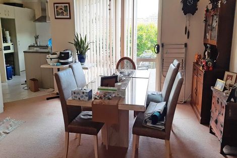 Photo of property in 9a Gendo Avenue, Henderson, Auckland, 0612