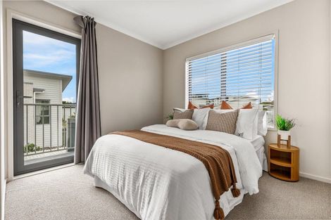 Photo of property in 58 Station Street, Hobsonville, Auckland, 0616