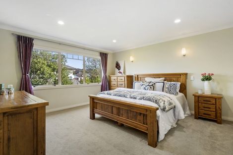 Photo of property in 16 Oakway Drive, Schnapper Rock, Auckland, 0632