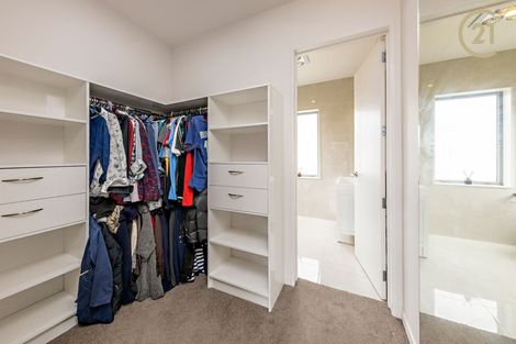 Photo of property in 3 Darley Way, Papakura, 2110