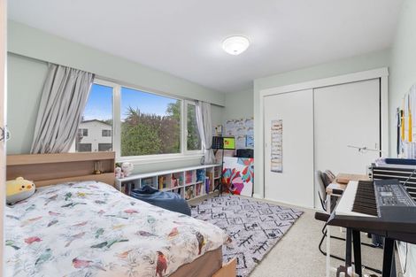 Photo of property in 17 Harrowdale Drive, Avonhead, Christchurch, 8042