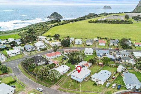 Photo of property in 7 Tohu Place, Spotswood, New Plymouth, 4310