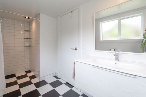 Photo of property in 1/142 Mapara Road, Acacia Bay, Taupo, 3385