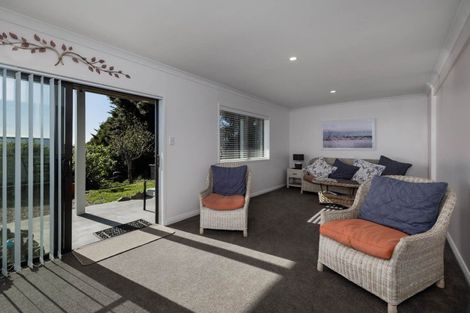 Photo of property in 2 Arabella Road, Opua, 0200