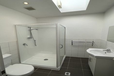 Photo of property in 5/35 Home Street, Mount Victoria, Wellington, 6011