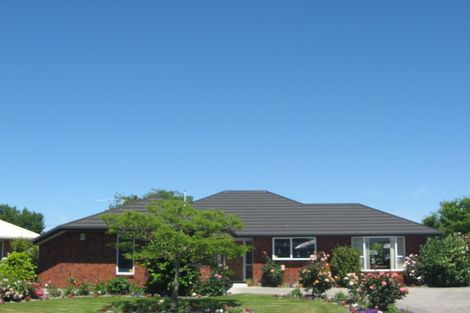 Photo of property in 14 Mull Place, Broomfield, Christchurch, 8042