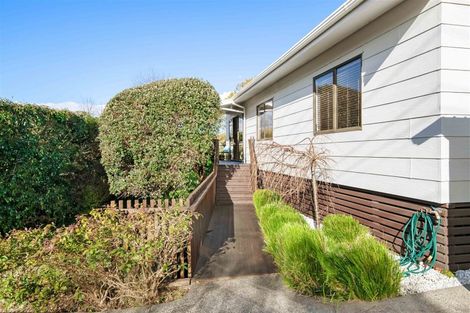 Photo of property in 39 D'oyly Drive, Stanmore Bay, Whangaparaoa, 0932