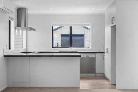 Photo of property in 1 Holstein Way, Papamoa, 3118