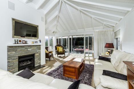 Photo of property in 36 Rewi Street, Torbay, Auckland, 0630