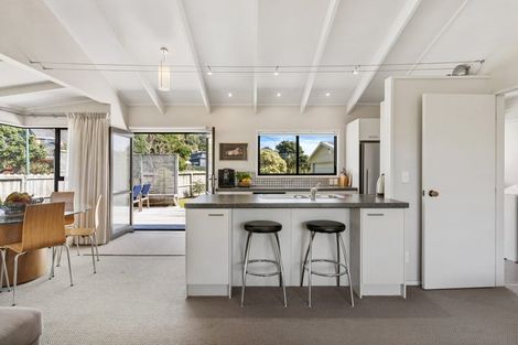 Photo of property in 16 Holland Close, Pauanui, Hikuai, 3579