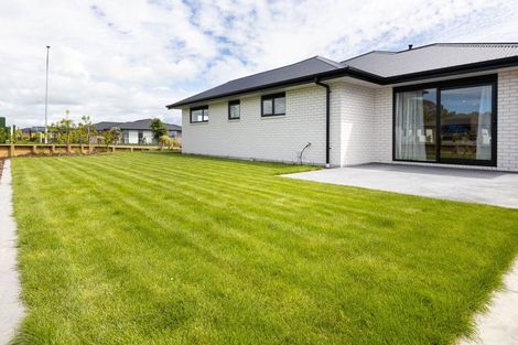 Photo of property in 255 Parklands Avenue, Bell Block, New Plymouth, 4312