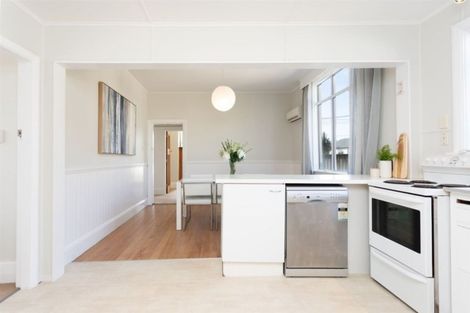 Photo of property in 16 Winton Street, St Albans, Christchurch, 8014