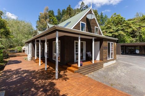 Photo of property in 298 Mangaone Road, Reikorangi, Waikanae, 5391