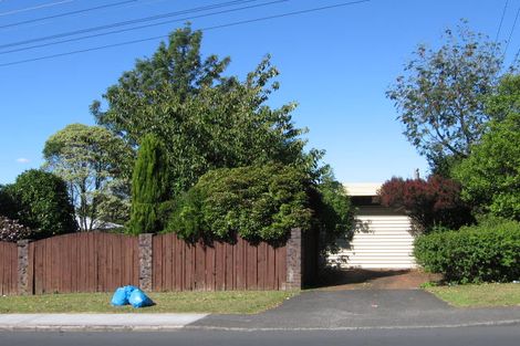 Photo of property in 19 Hepburn Road, Glendene, Auckland, 0602