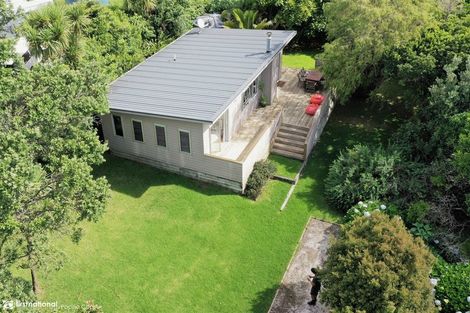 Photo of property in 52 Mako Avenue, Whiritoa, Whangamata, 3691