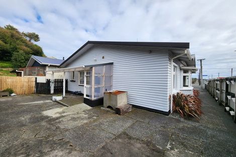 Photo of property in 97 Alexander Street, Greymouth, 7805