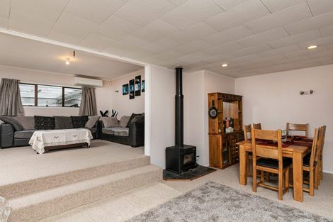 Photo of property in 83a Glengarry Road, Glen Eden, Auckland, 0602