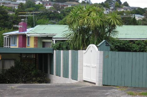 Photo of property in 37 Maui Pomare Street, Blockhouse Bay, Auckland, 0600